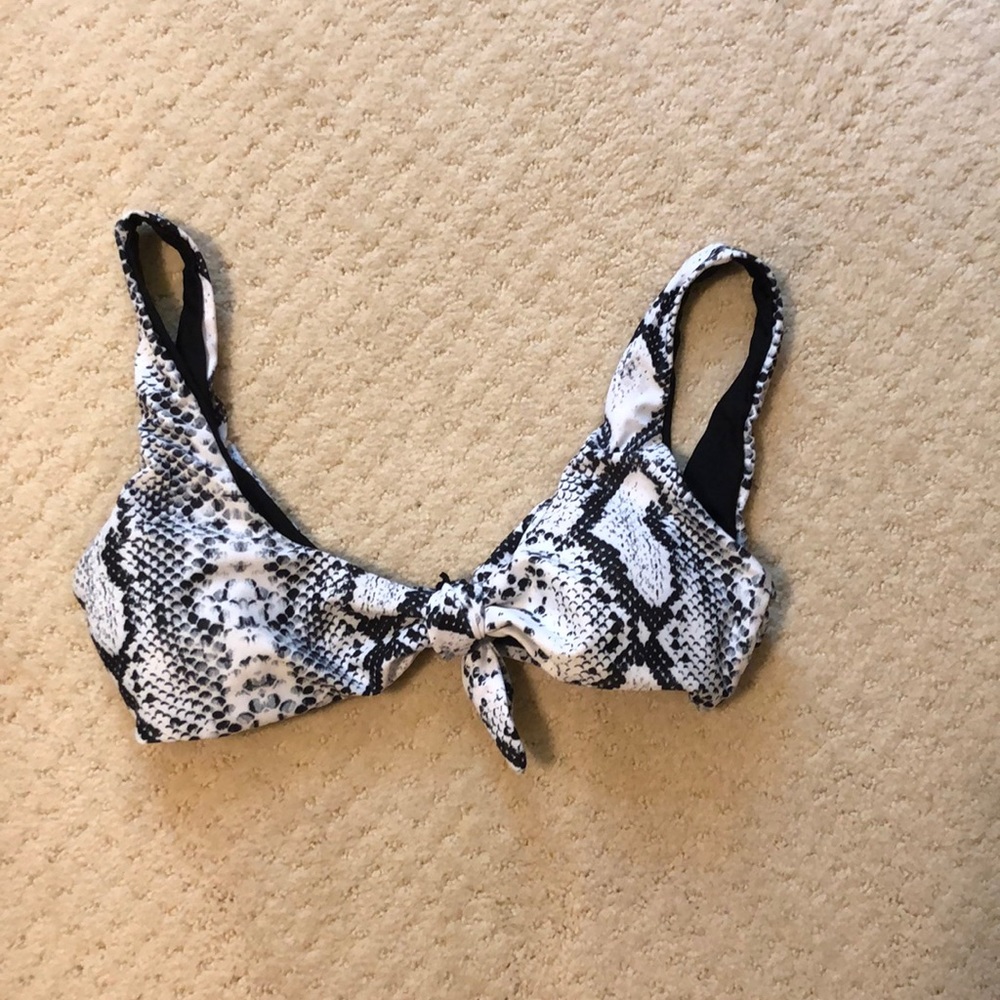 Bathing suit top